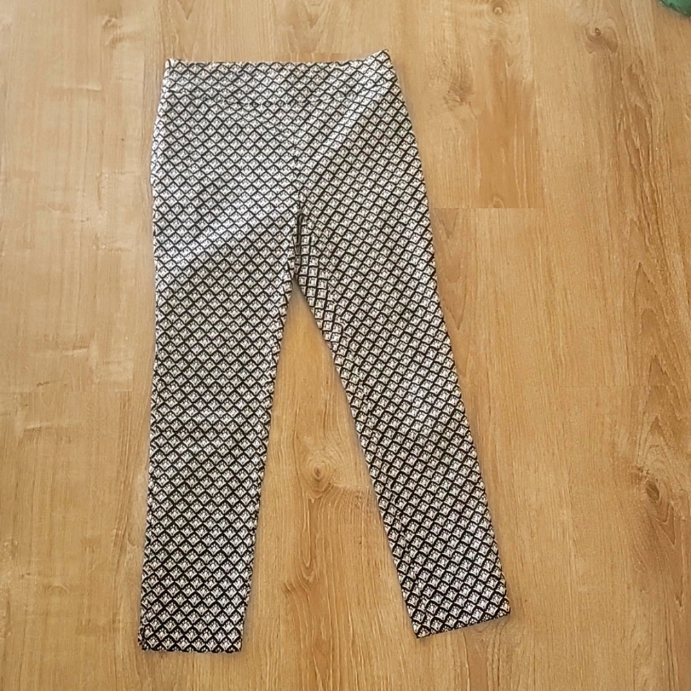 Chico's So Slimming Cropped Pant - Size 0